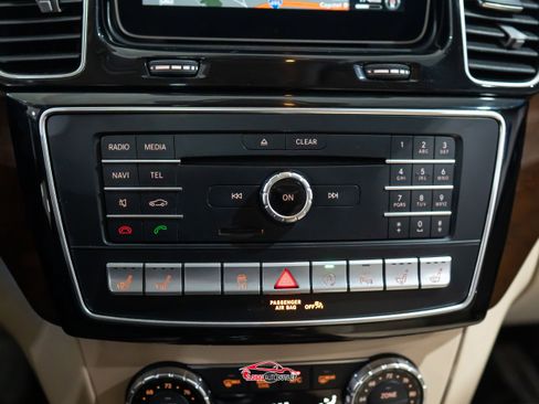 Used 2018 Mercedes-Benz GLS 550 4MATIC w/ Driver Assistance Package image 36