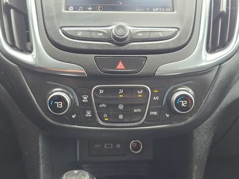 Used 2020 Chevrolet Equinox LT AWD/4WD image 23