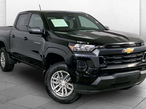 Used 2026 Chevrolet Colorado LT w/ Advanced Trailering Package RWD image 1