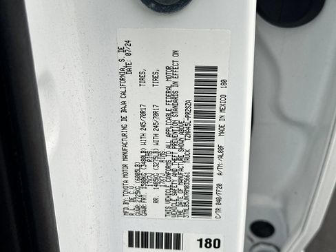 Used 2024 Toyota Tacoma TRD Sport image 27