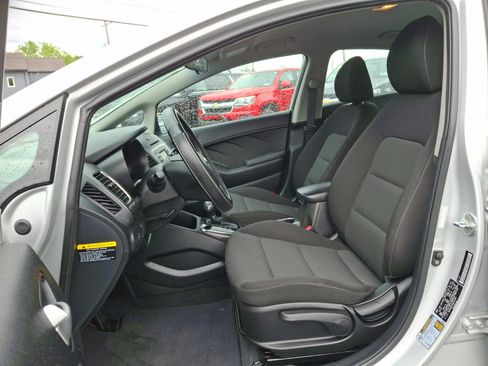 Used 2017 Kia Forte LX FWD image 14