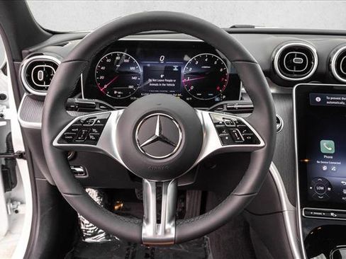 Used 2025 Mercedes-Benz C 300 4MATIC Sedan image 18