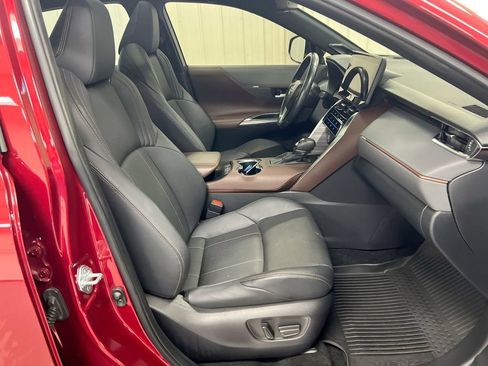 Used 2022 Toyota Venza Limited w/ Advanced Technology Package AWD/4WD image 23