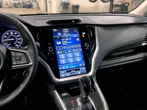 Certified 2025 Subaru Outback Limited image 7