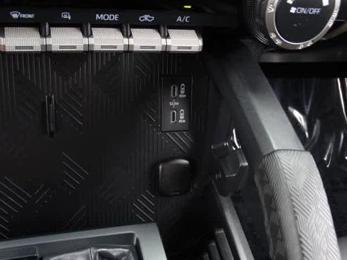 Used 2024 Toyota Tacoma SR5 image 33