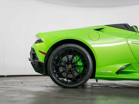 Used 2023 Lamborghini Huracan EVO AWD/4WD image 10