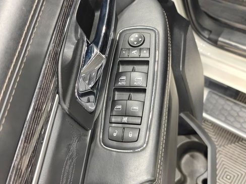 Used 2017 RAM 2500 Limited AWD/4WD image 63