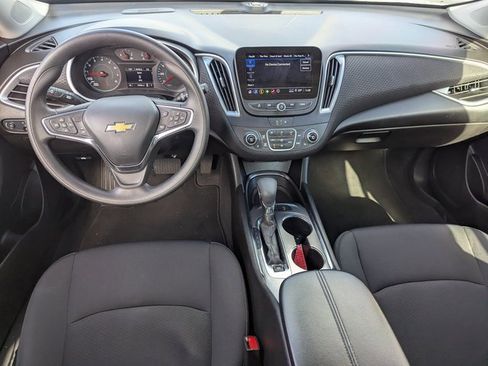 Used 2024 Chevrolet Malibu LT image 29