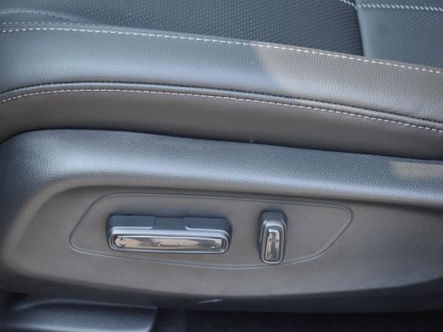 New 2026 Honda HR-V EX-L image 22
