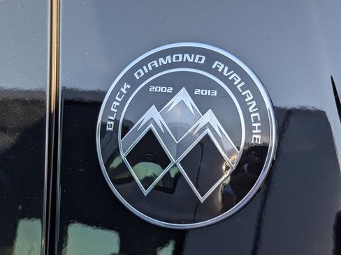 Used 2013 Chevrolet Avalanche LTZ image 31