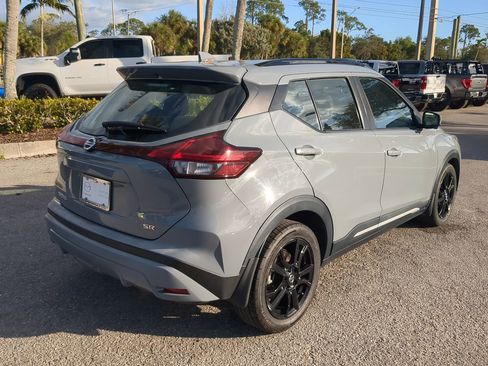 Used 2021 Nissan Kicks SR image 5