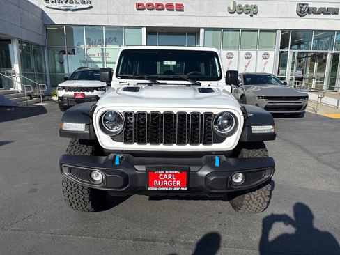 Certified 2025 Jeep Wrangler Unlimited Rubicon 4xe w/ Convenience Group AWD/4WD image 2