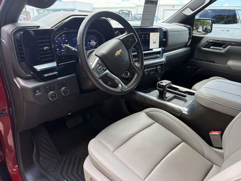 Used 2025 Chevrolet Silverado 1500 LTZ w/ Technology Package AWD/4WD image 10