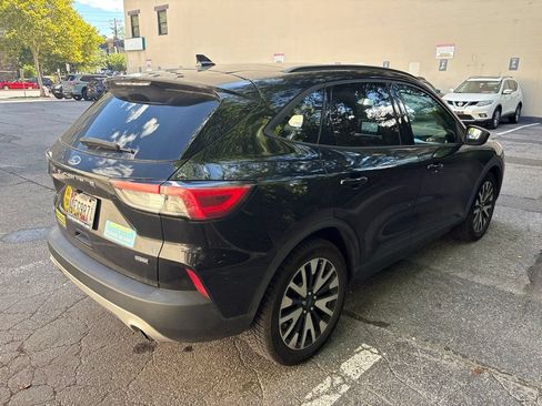 Used 2020 Ford Escape SE Sport FWD image 3