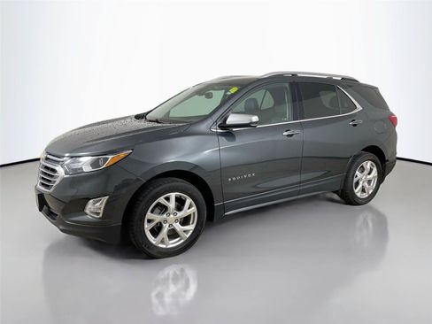 Used 2020 Chevrolet Equinox Premier w/ LPO, Floor Liner Package AWD/4WD image 8