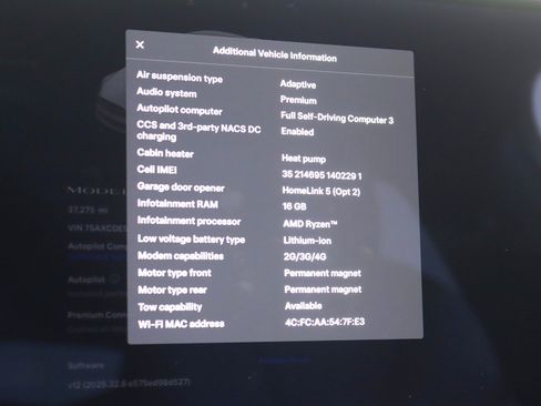 Used 2022 Tesla Model X image 27