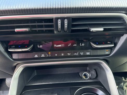 Used 2025 MAZDA CX-90 3.3 Turbo w/ Select Package image 33