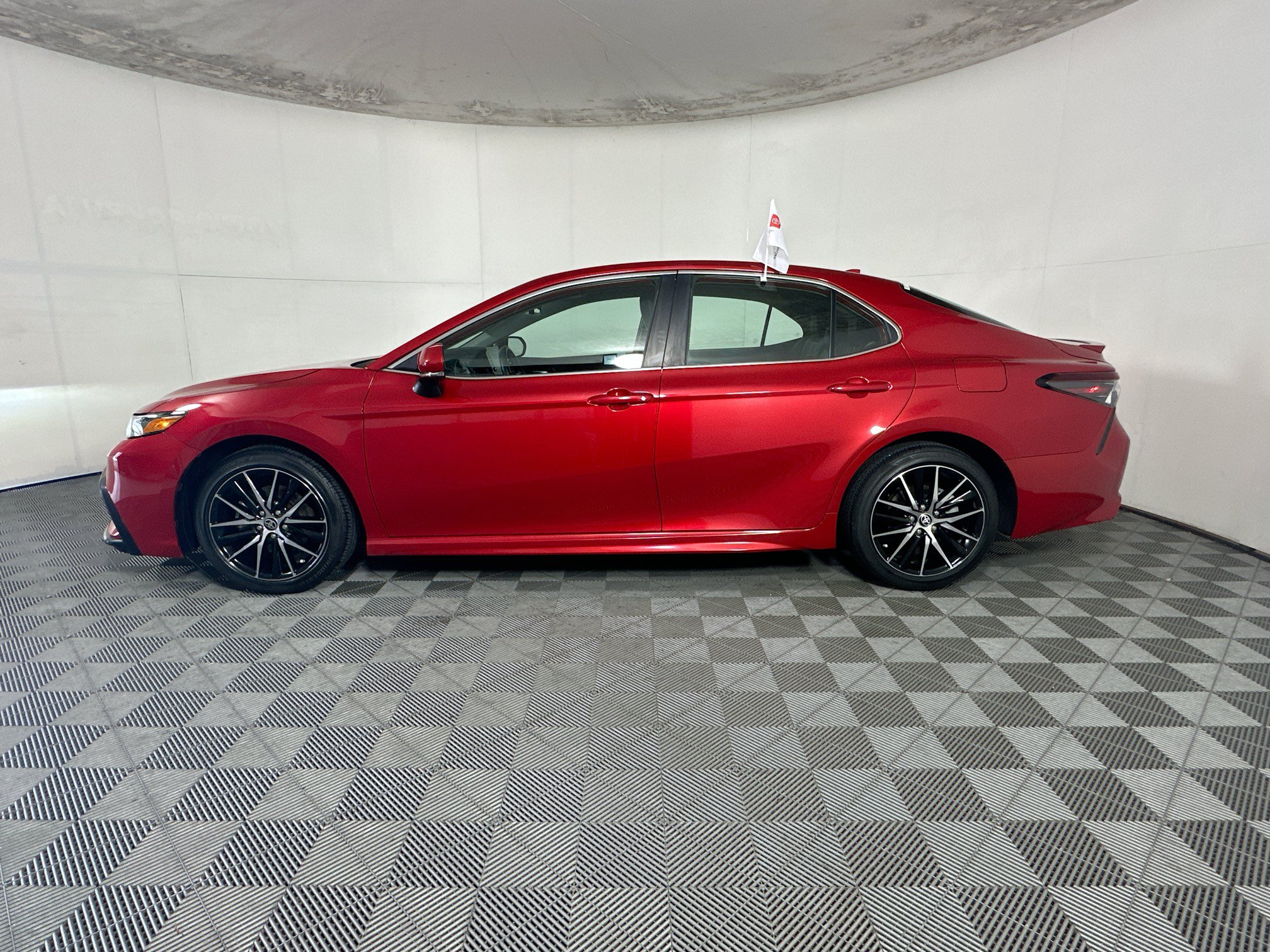 Certified 2024 Toyota Camry SE w/ Convenience Package FWD image 6