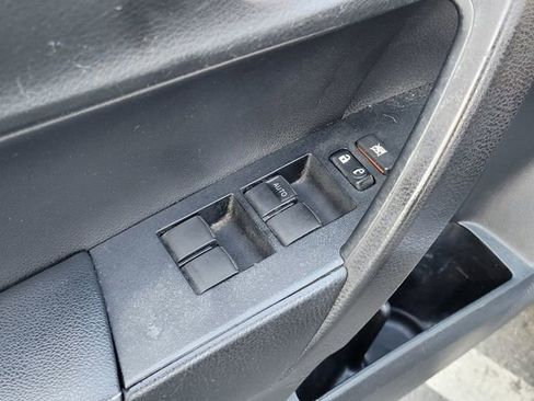 Used 2014 Toyota Corolla S image 20