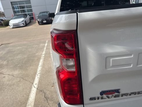 Used 2020 Chevrolet Silverado 1500 LT w/ Texas Edition image 8