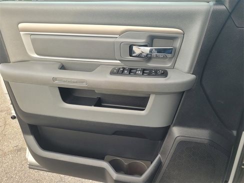 Used 2016 RAM 2500 Outdoorsman image 30