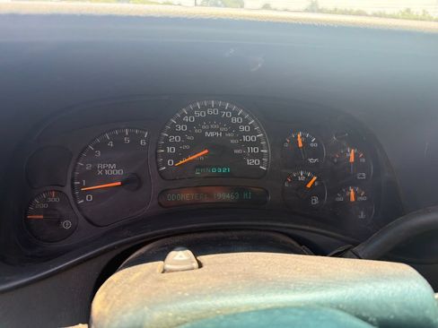 Used 2005 Chevrolet Silverado 2500 LS AWD/4WD image 15