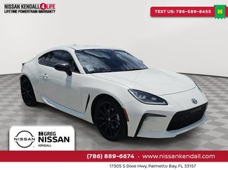Used 2025 Toyota GR86 Premium RWD video 1