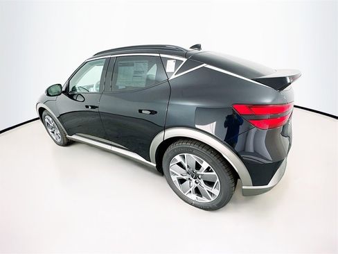 Certified 2025 Genesis GV60 Advanced image 5