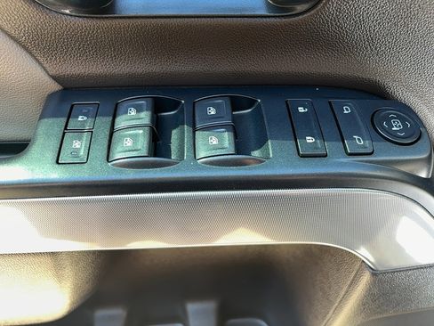 Used 2018 Chevrolet Silverado 1500 LT w/ All Star Edition image 14