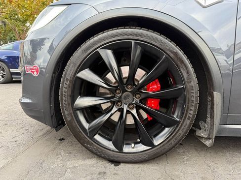 Used 2016 Tesla Model X Performance image 9