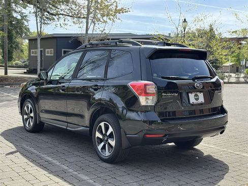 Used 2017 Subaru Forester 2.5i Premium w/ Rugged Package #1 AWD/4WD image 3