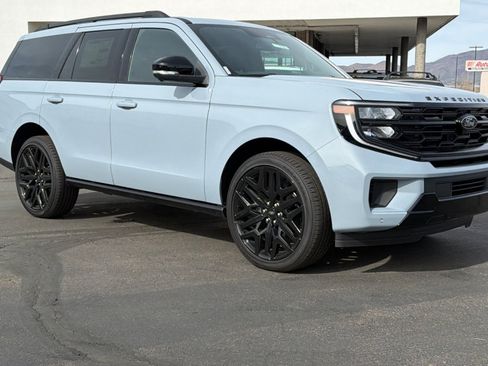 New 2026 Ford Expedition Platinum w/ Stealth Performance Package AWD/4WD image 1