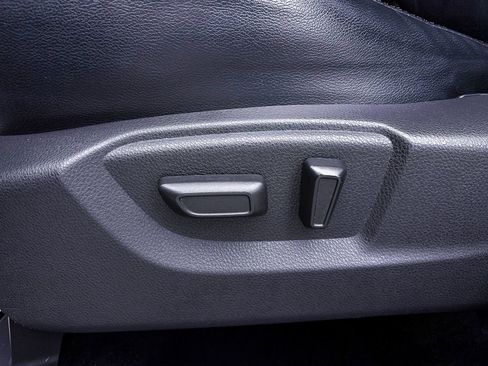 Used 2018 Mitsubishi Eclipse Cross SEL image 13