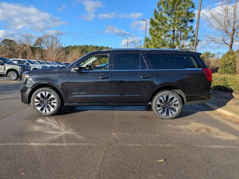 New 2025 Ford Expedition Max Platinum w/ Driver's Package image 7