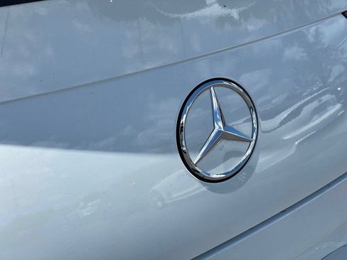 Used 2022 Mercedes-Benz CLA 250 4MATIC image 30