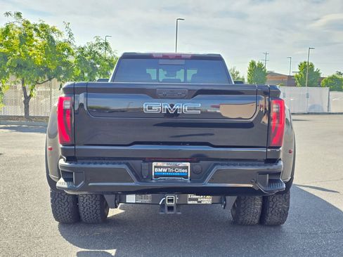 Used 2024 GMC Sierra 3500 Denali Ultimate AWD/4WD image 5