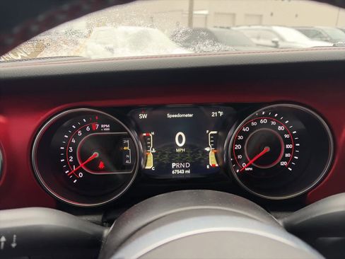 Used 2021 Jeep Wrangler Unlimited Rubicon w/ Cold Weather Group image 18