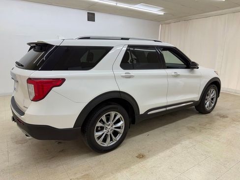 Used 2023 Ford Explorer Limited w/ Class IV Trailer Tow Package AWD/4WD image 7