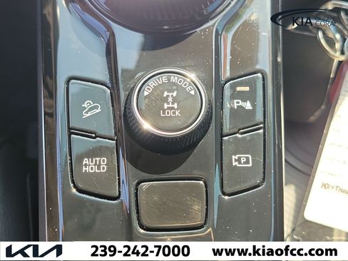 Used 2025 Kia Sportage EX w/ EX Premium Package AWD/4WD image 29