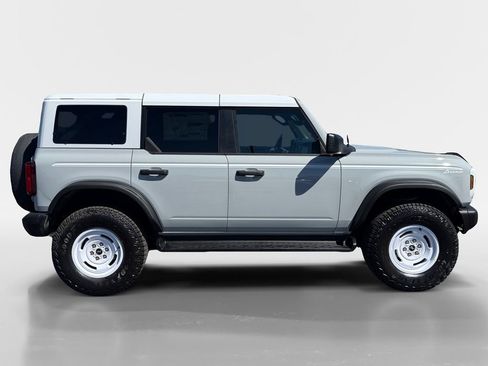New 2026 Ford Bronco Heritage Edition AWD/4WD image 39