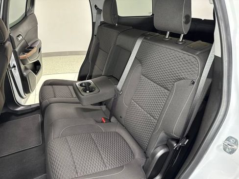 Used 2019 GMC Acadia SLE AWD/4WD image 2