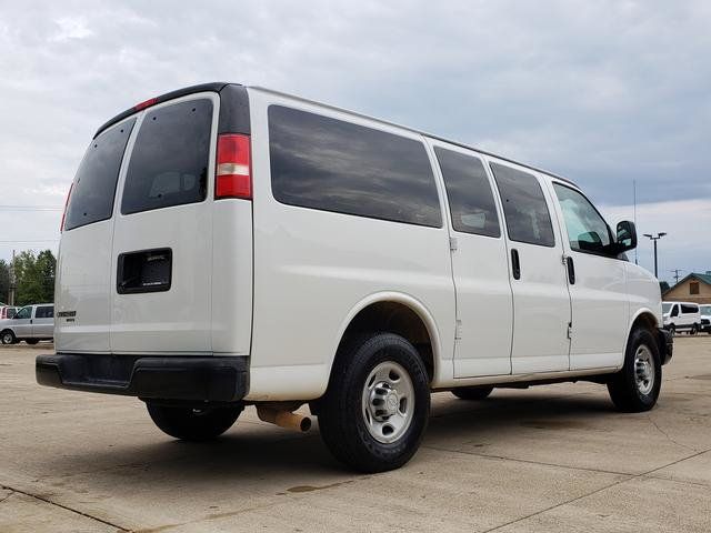 Used 2016 Chevrolet Express 2500 LS RWD image 6