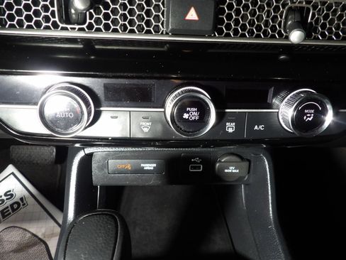 Used 2023 Honda Civic LX image 15