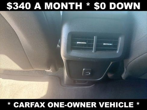 Used 2024 Chevrolet Equinox LT FWD image 33