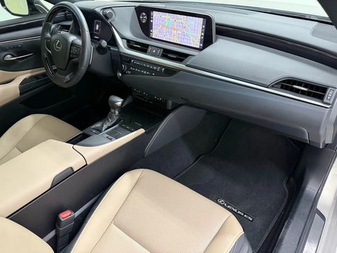 Used 2020 Lexus ES 350 w/ Premium Package image 23