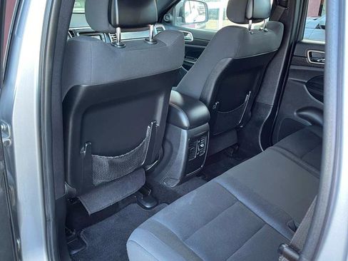 Used 2011 Jeep Grand Cherokee Laredo image 13