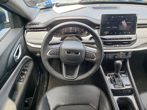 Used 2024 Jeep Compass Latitude AWD/4WD image 14