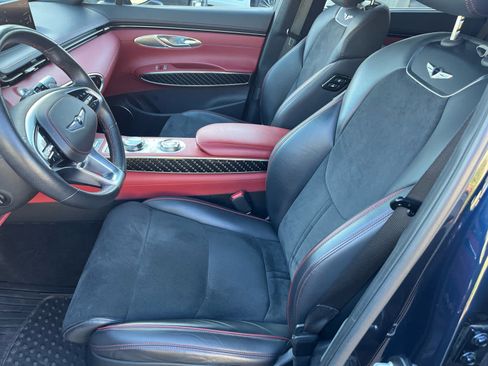 Used 2022 Genesis GV70 3.5T Sport w/ Sport Prestige Package image 17