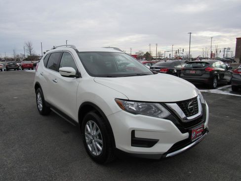 Used 2018 Nissan Rogue SV AWD/4WD image 8