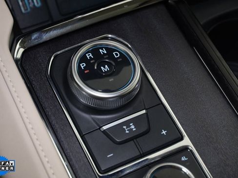 Used 2022 Ford Expedition Platinum image 7